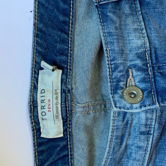 Torrid Skinny Distressed Jeans - Picture 6 of 6